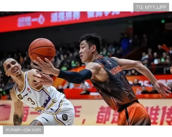 高诗岩抢断表现亮眼 山东防守体系中的关键一环